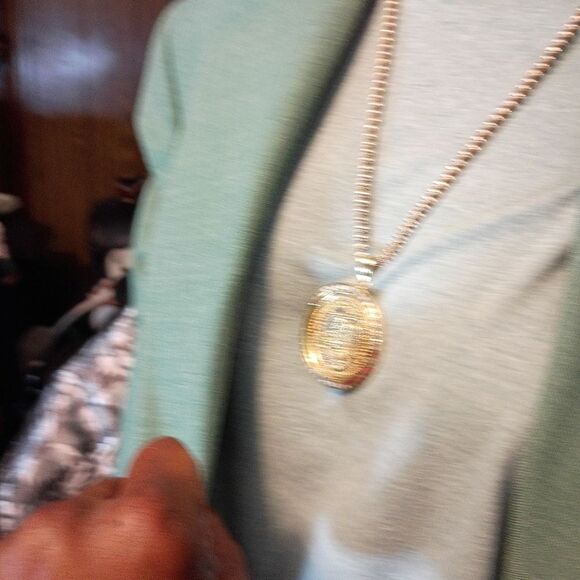 Green Sport Coat with Modern Cut and Notched Lapels - Picture 6 of 16